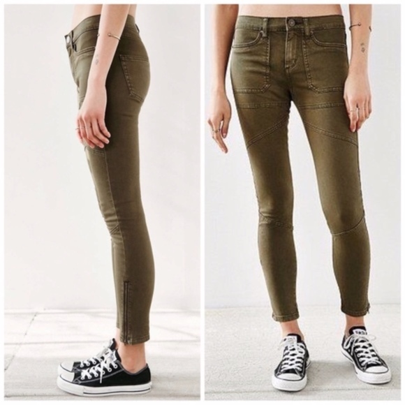 Urban Outfitters Pants - Urban Outfitters motto pants